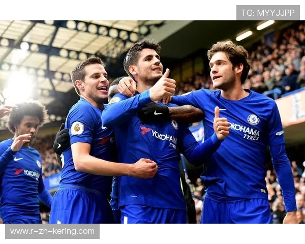 切尔西中场插上助攻前锋成功完成配合